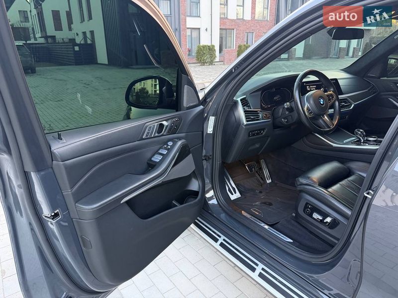Внедорожник / Кроссовер BMW X7 2021 в Умани