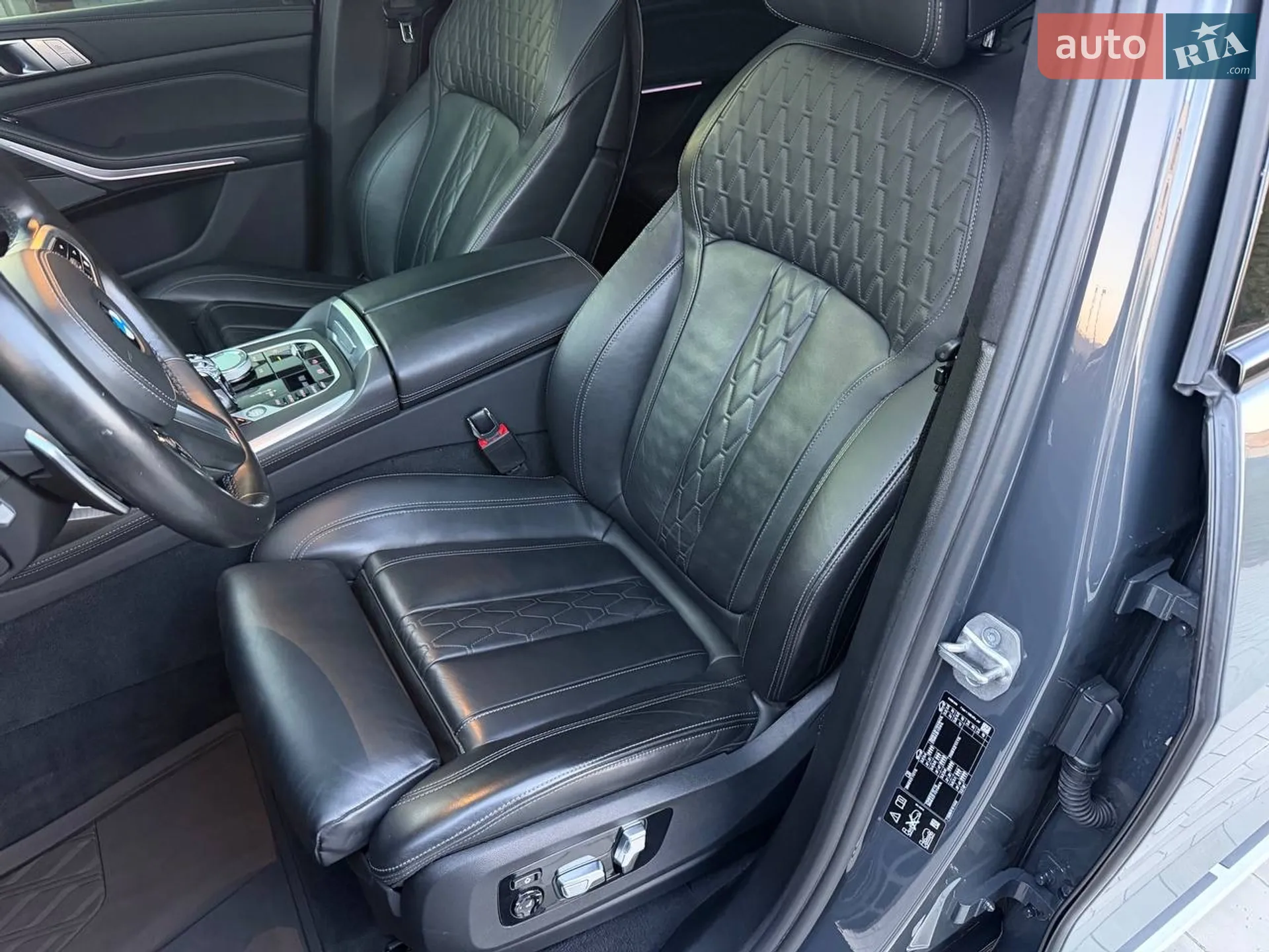 2021 BMW X7 - мініатюра 26