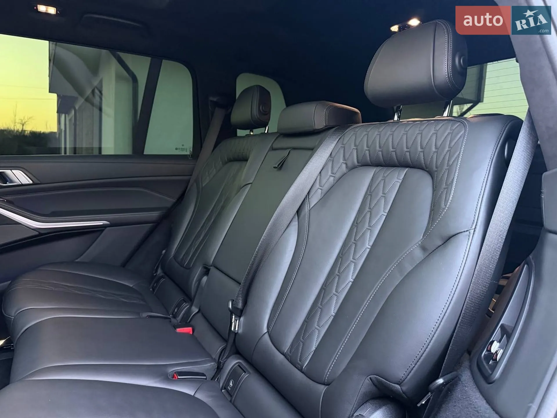 2021 BMW X7 - мініатюра 33