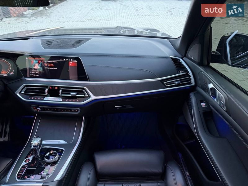 Внедорожник / Кроссовер BMW X7 2021 в Умани