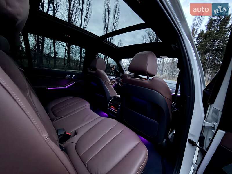 Позашляховик / Кросовер BMW X7 2022 в Києві