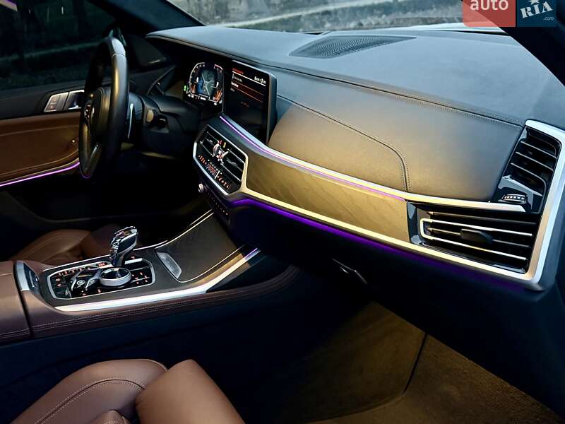 Позашляховик / Кросовер BMW X7 2022 в Києві