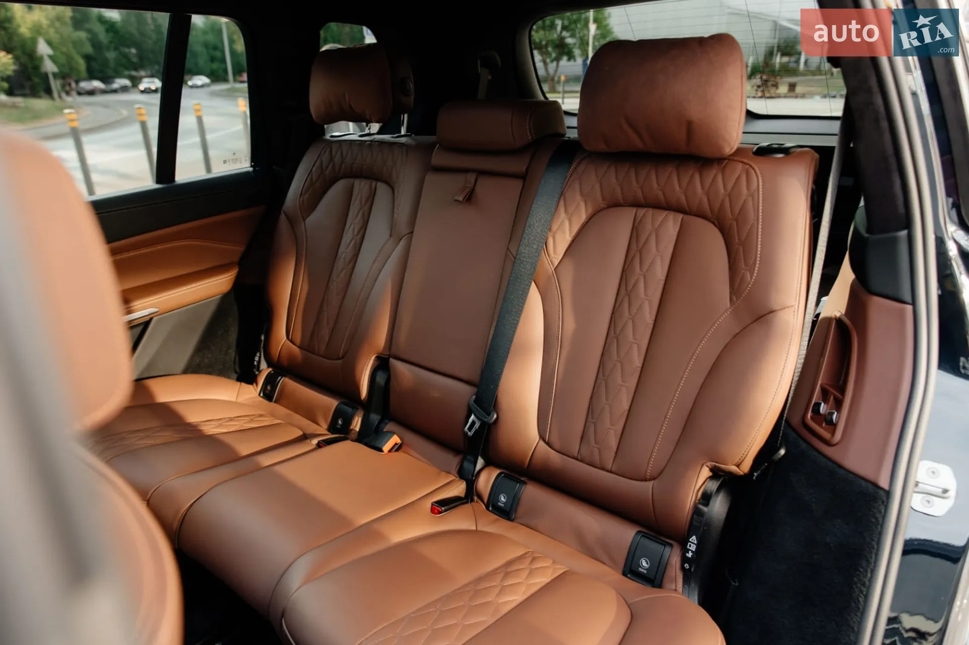 2022 BMW X7 - мініатюра 18