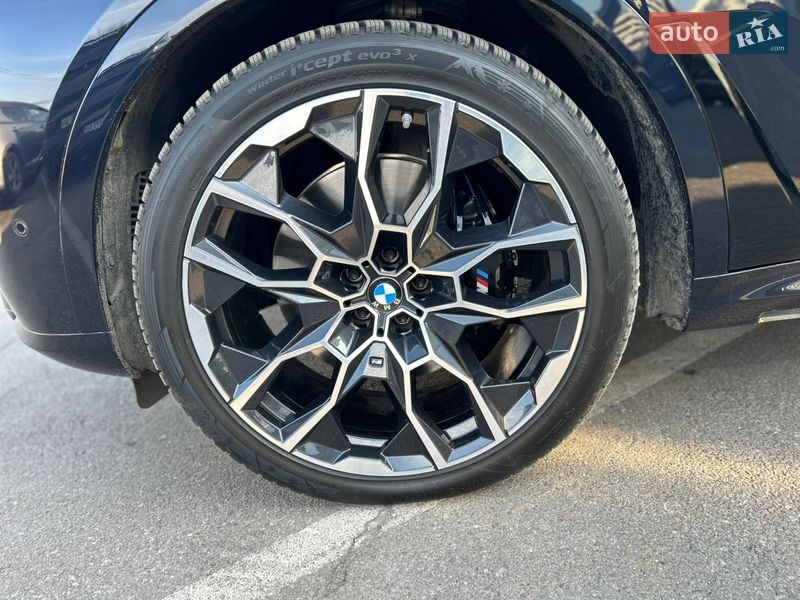 Внедорожник / Кроссовер BMW X7 2025 в Киеве