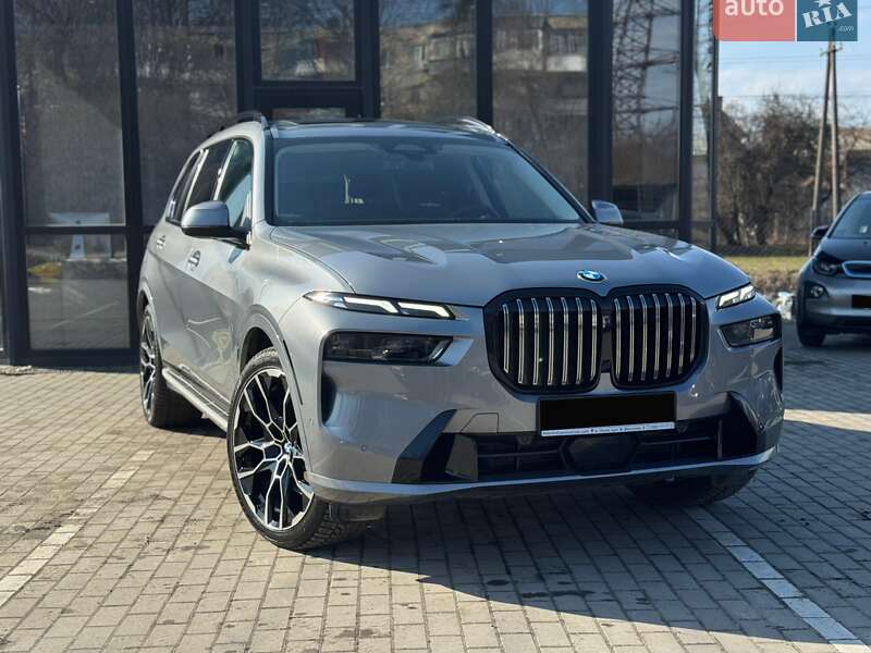Внедорожник / Кроссовер BMW X7 2024 в Львове
