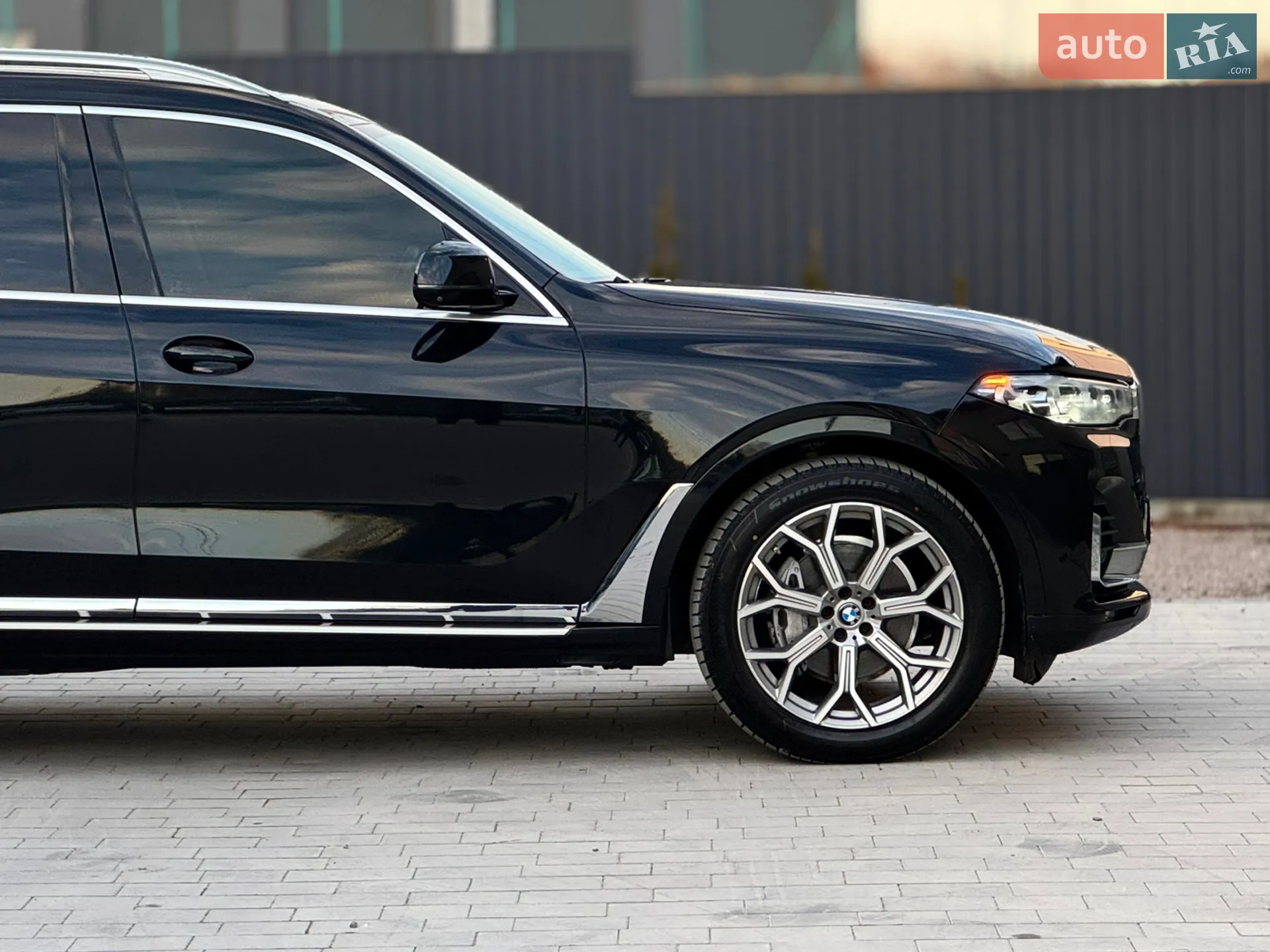 2020 BMW X7 - мініатюра 12