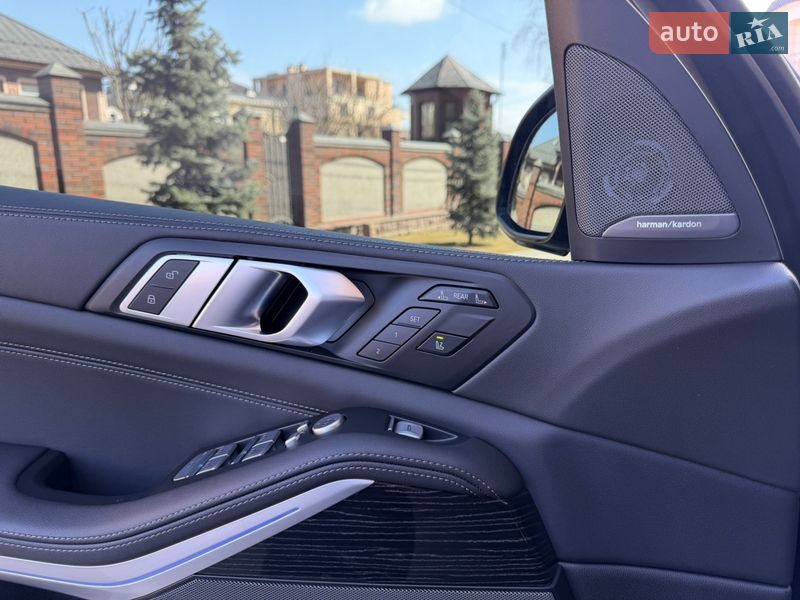 Позашляховик / Кросовер BMW X7 2023 в Києві