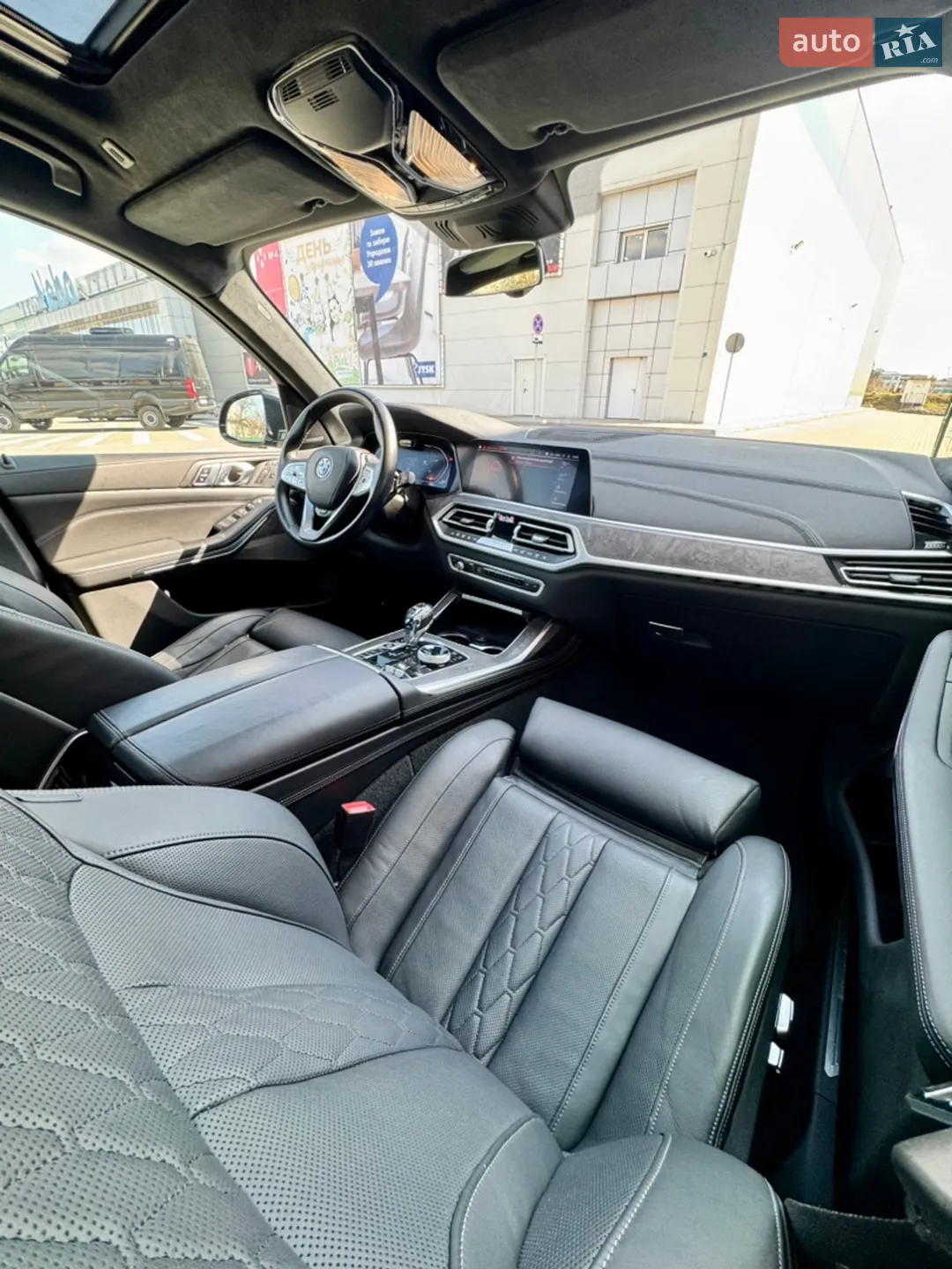 2020 BMW X7 - мініатюра 11