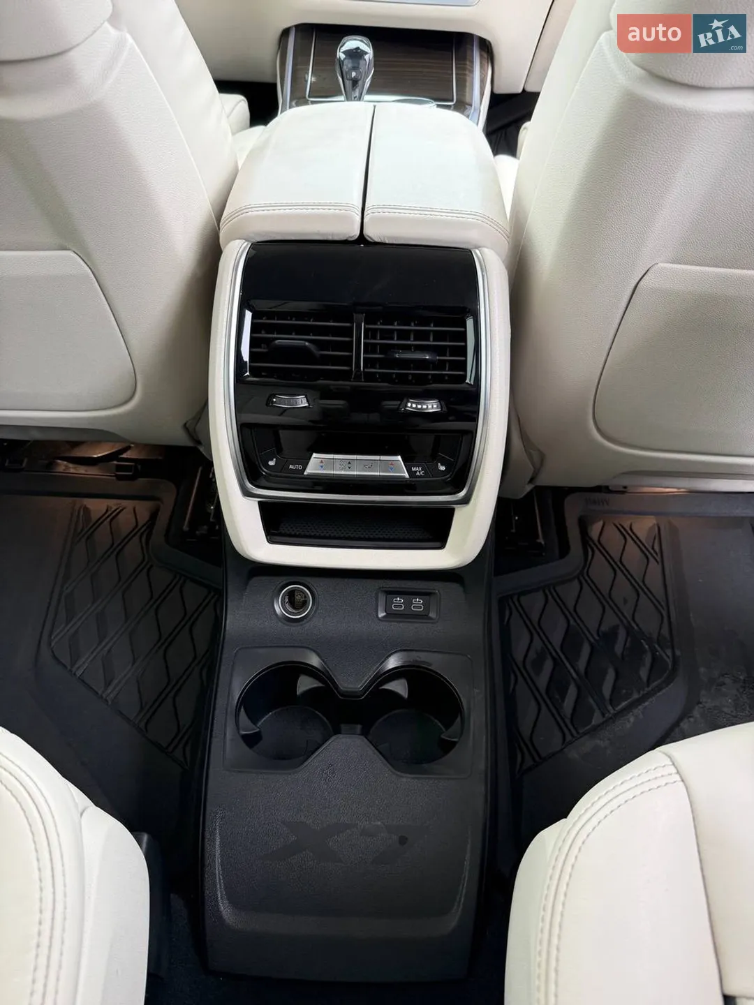 2020 BMW X7 - мініатюра 9