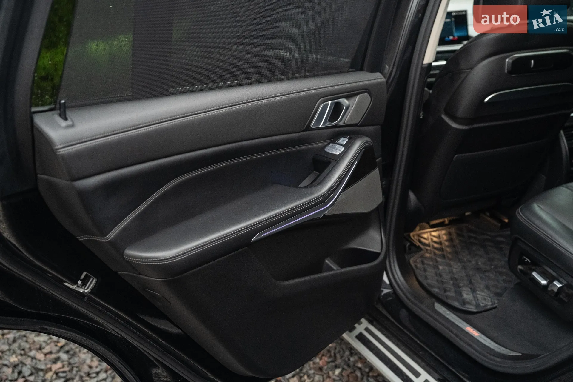 2022 BMW X7 - мініатюра 48