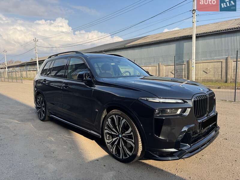 Позашляховик / Кросовер BMW X7 2024 в Києві
