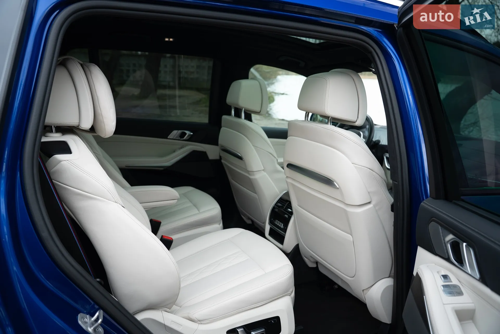 2023 BMW X7 - мініатюра 33