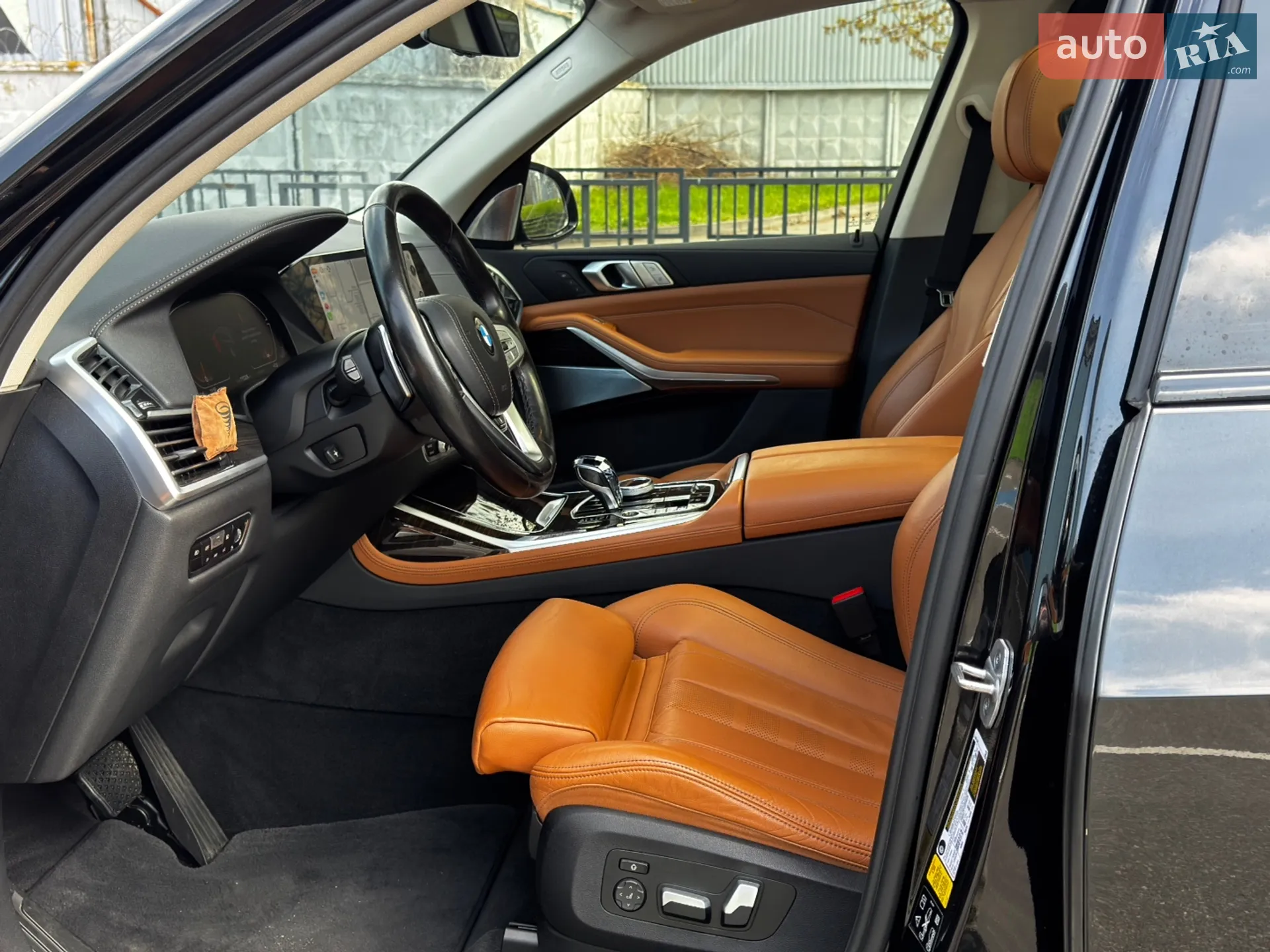 2021 BMW X7 - мініатюра 13
