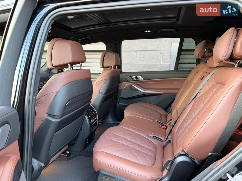 Позашляховик / Кросовер BMW X7 2023 в Києві фото 13 Позашляховик / Кросовер BMW X7 2023 в Києві