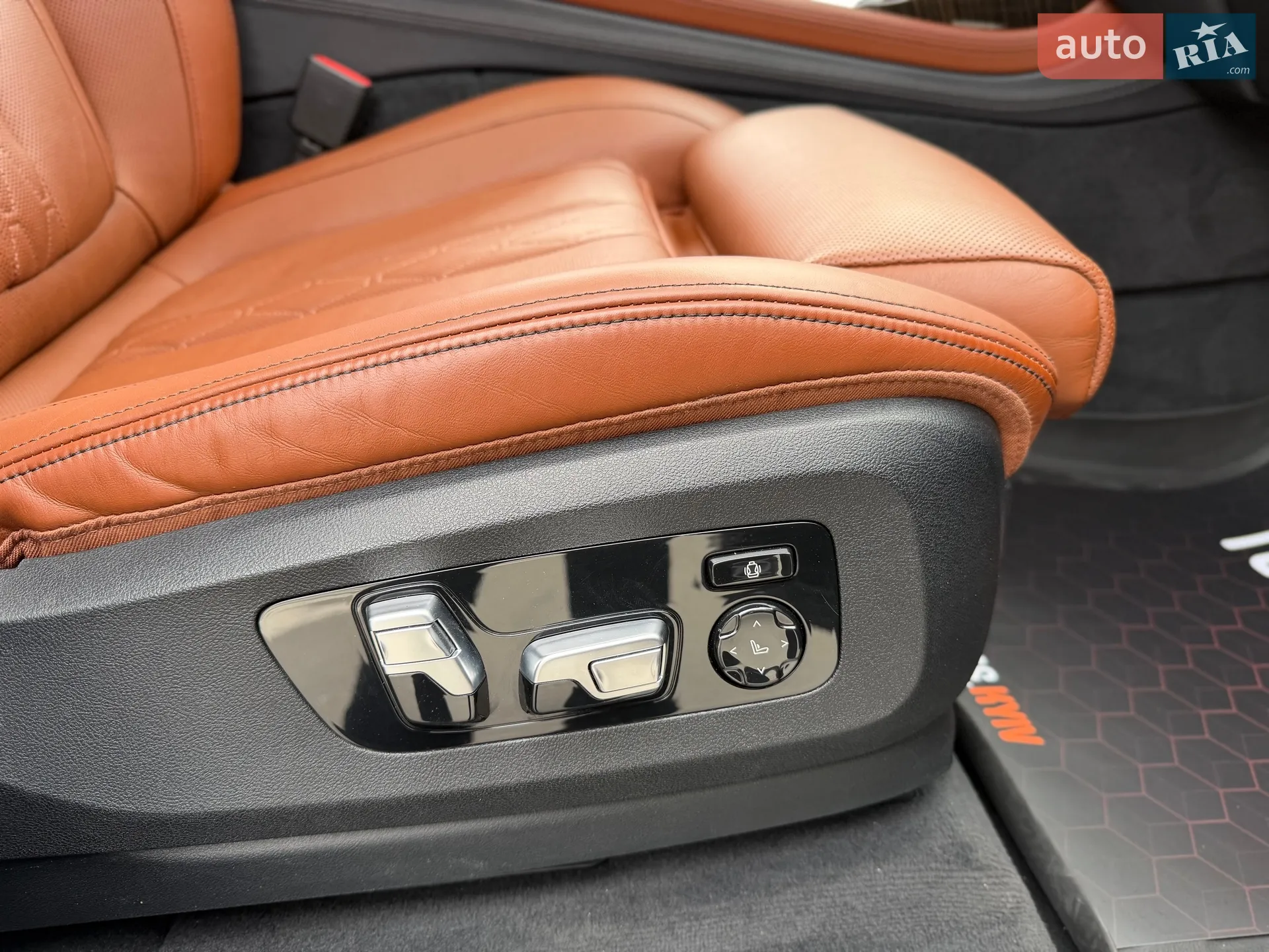 2019 BMW X7 - мініатюра 27
