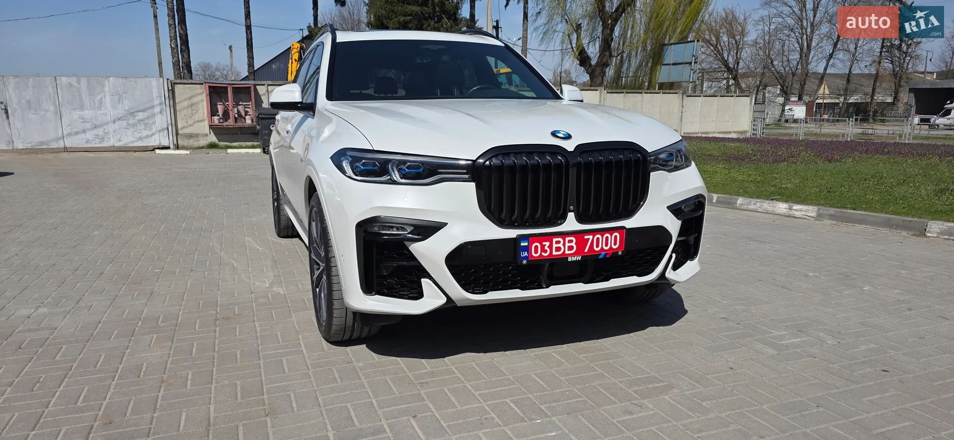 2021 BMW X7 - мініатюра 141