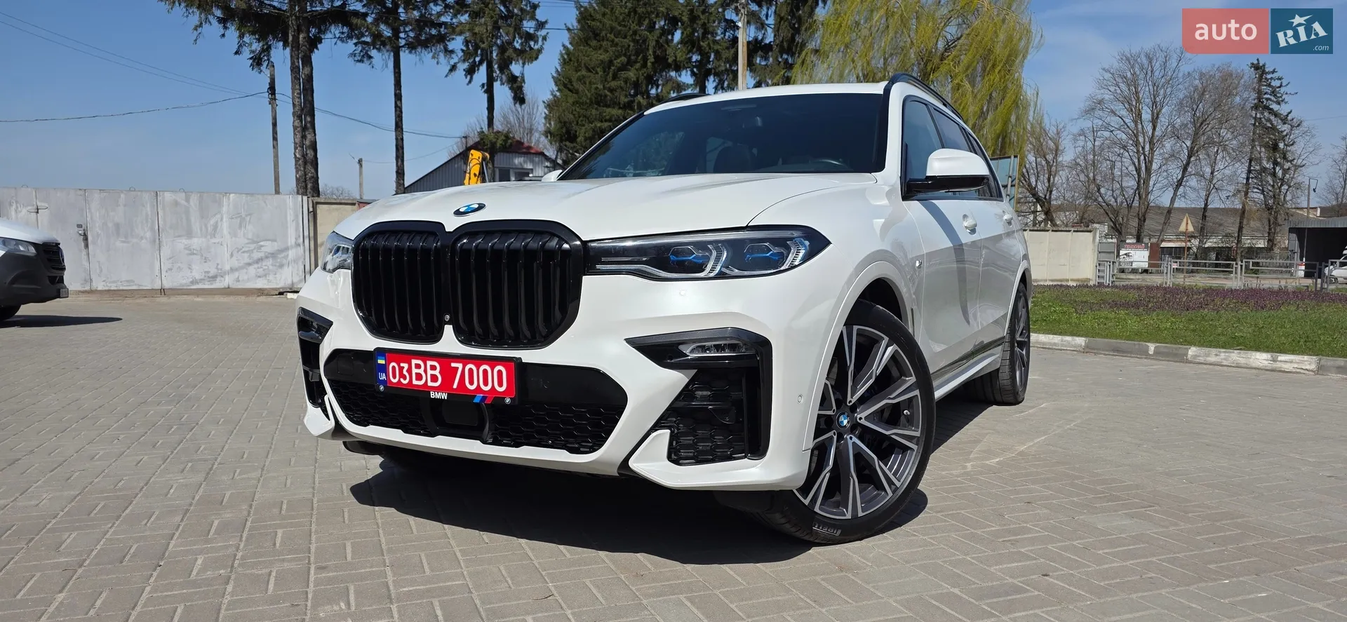 2021 BMW X7 - фото 1