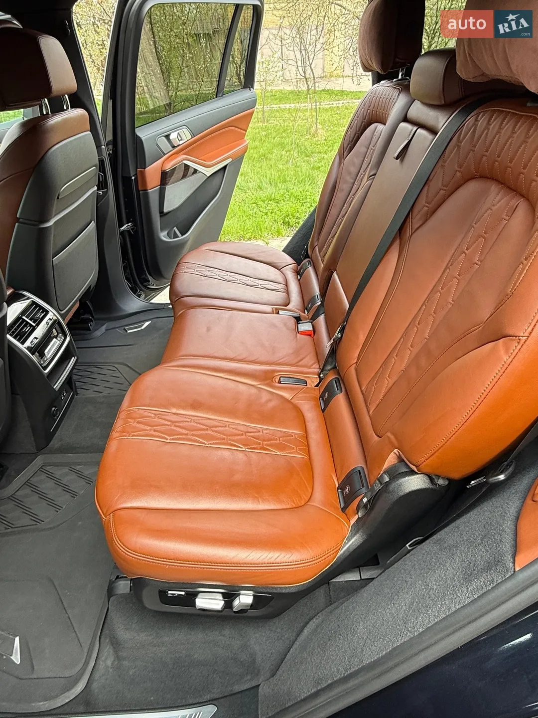 2020 BMW X7 - мініатюра 26