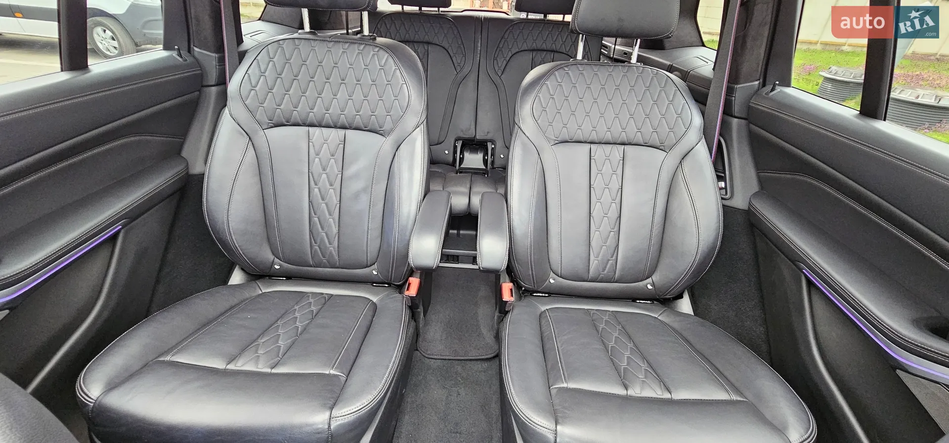 2021 BMW X7 - мініатюра 93