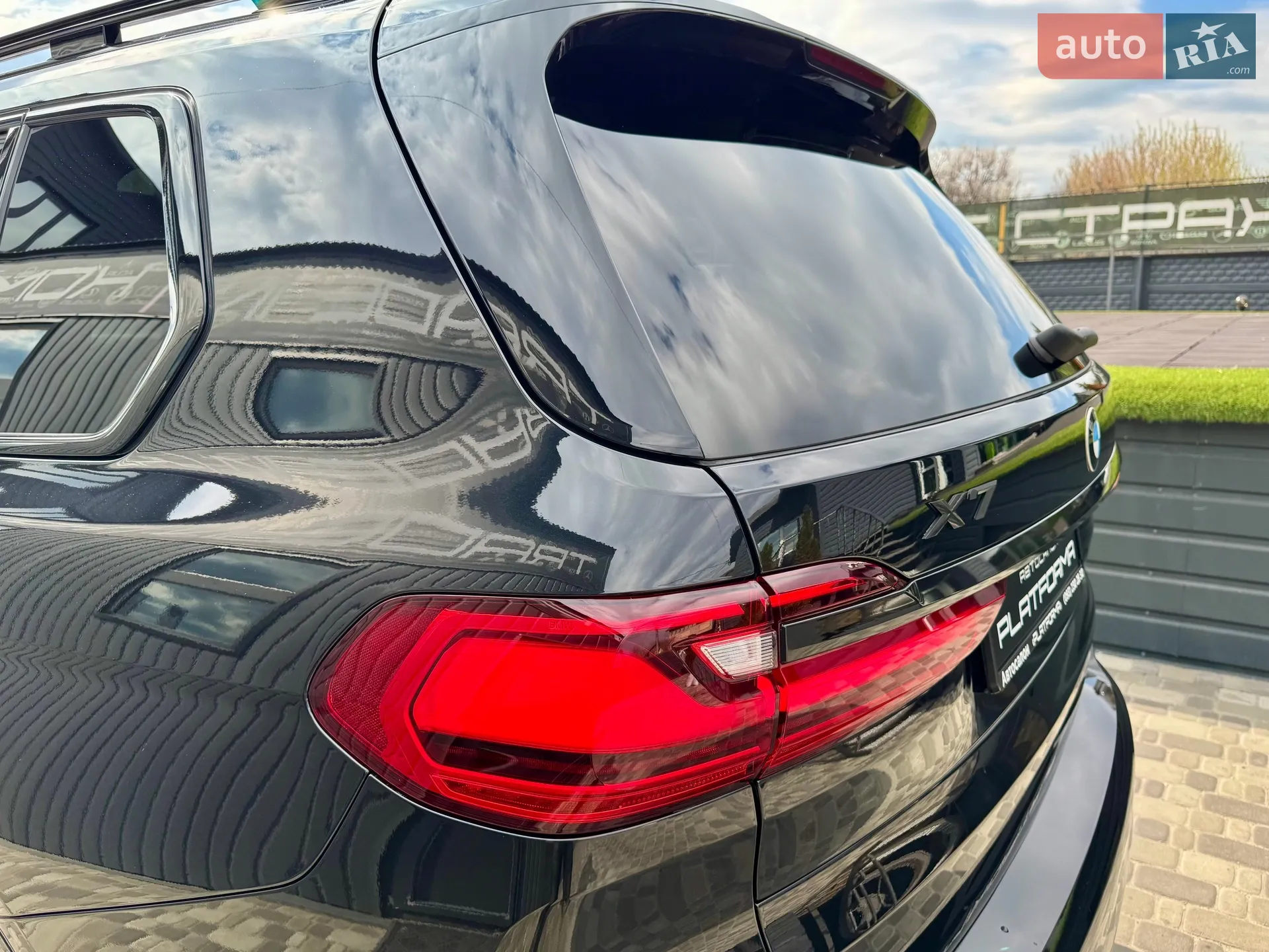 2021 BMW X7 - мініатюра 34