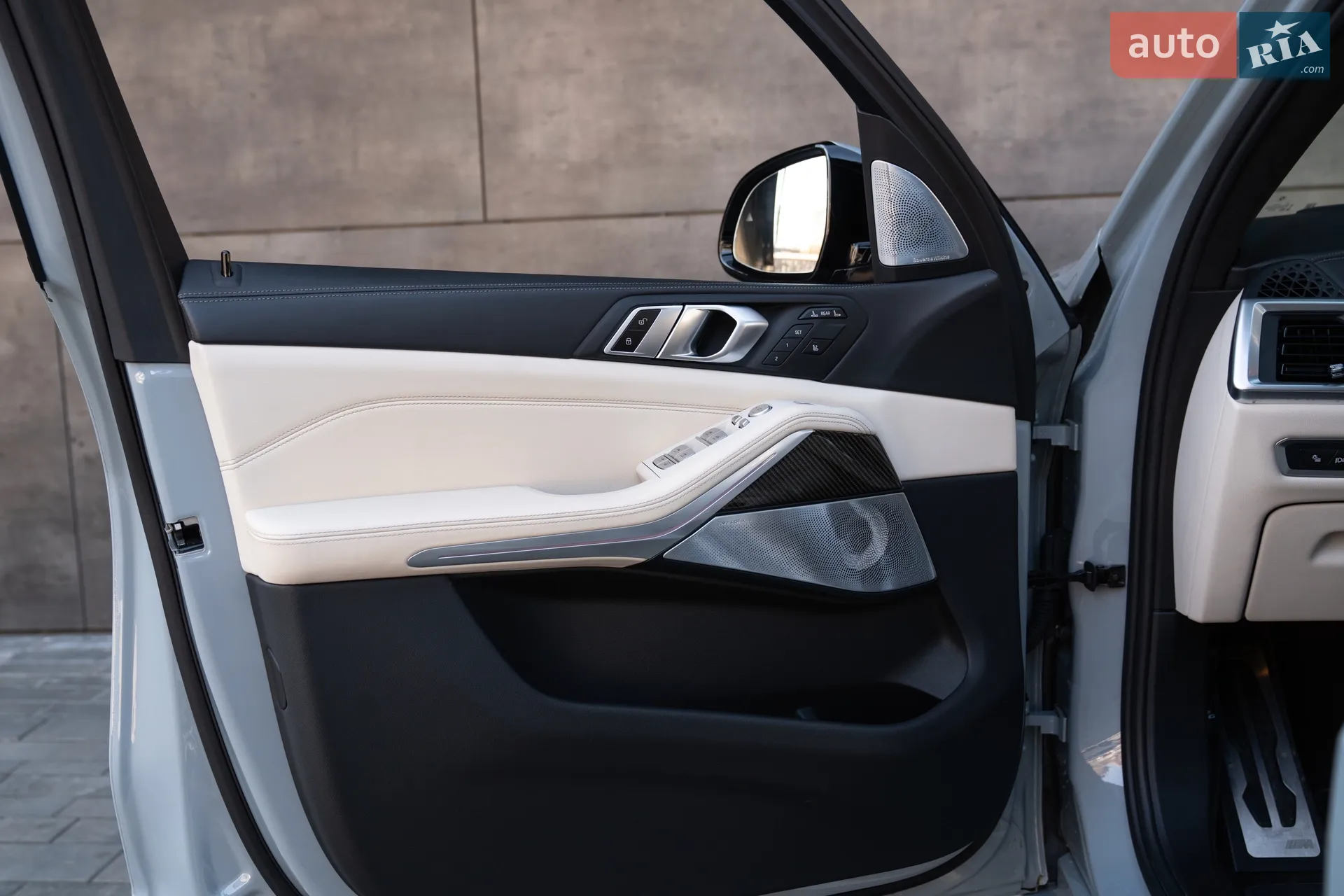 2023 BMW X7 - мініатюра 18