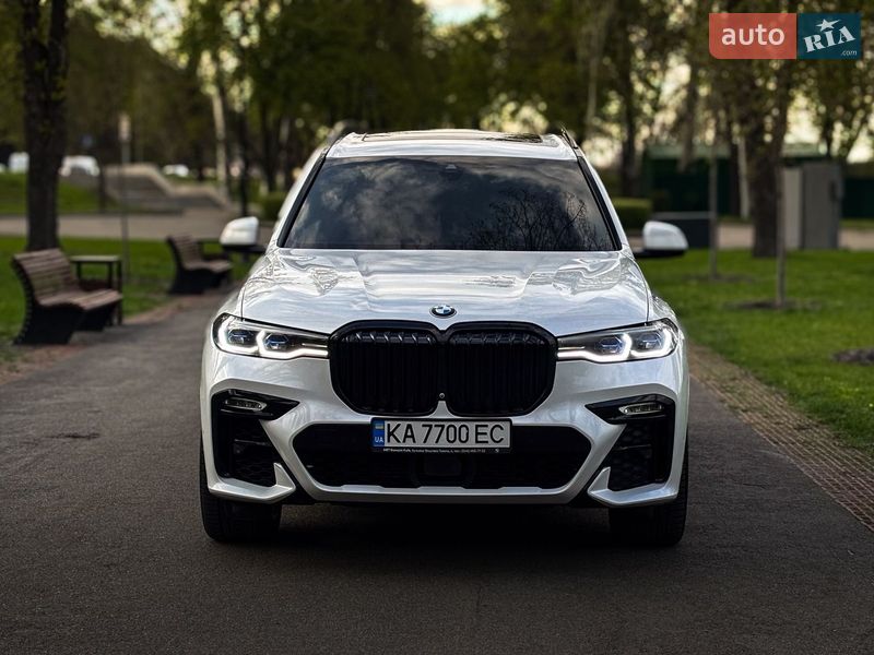 Внедорожник / Кроссовер BMW X7 2022 в Киеве