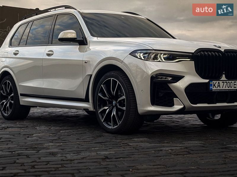 Внедорожник / Кроссовер BMW X7 2022 в Киеве