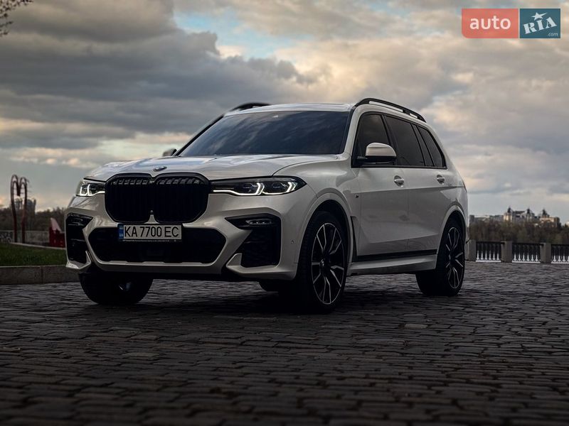 Внедорожник / Кроссовер BMW X7 2022 в Киеве