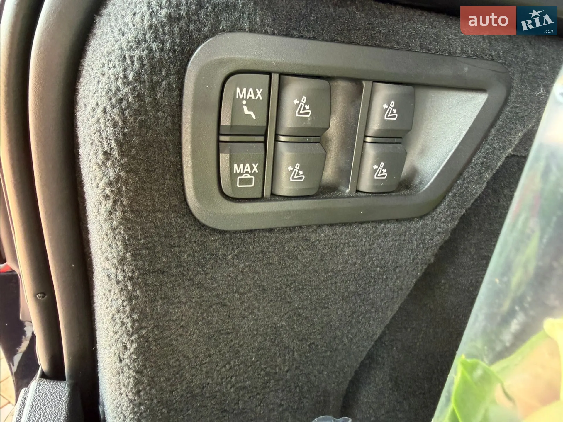 2021 BMW X7 - мініатюра 38
