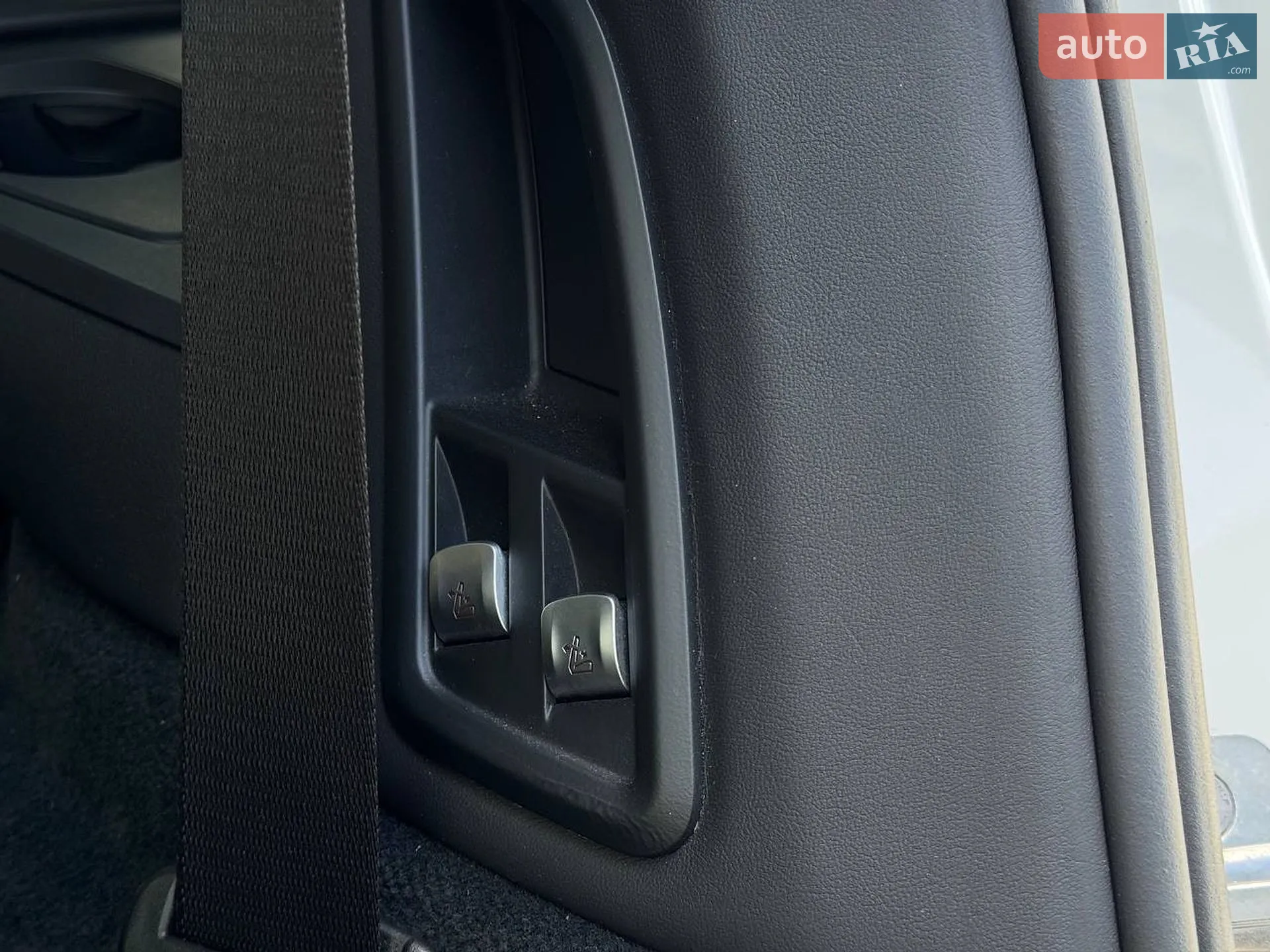 2020 BMW X7 - мініатюра 77