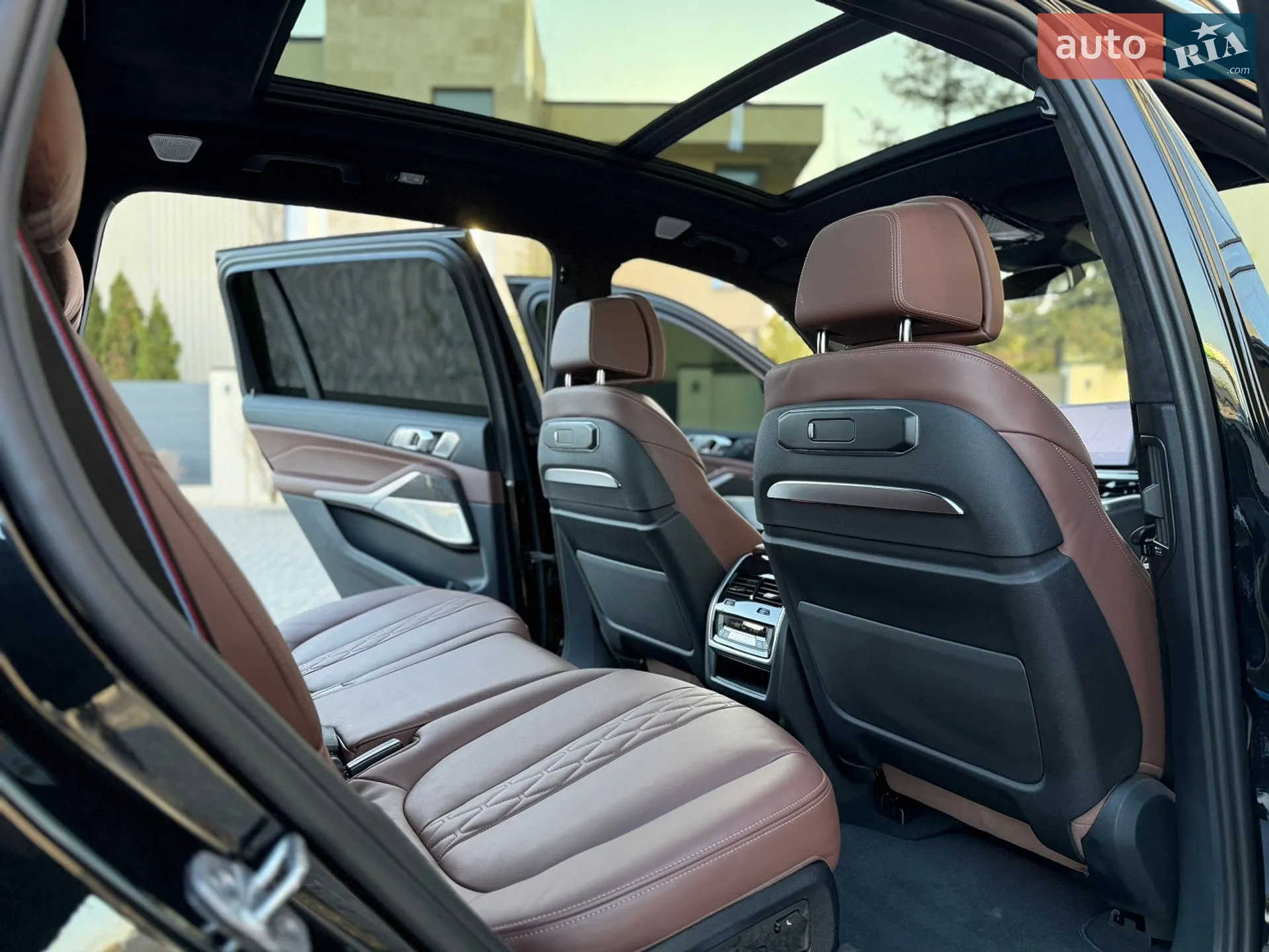 2023 BMW X7 - мініатюра 90