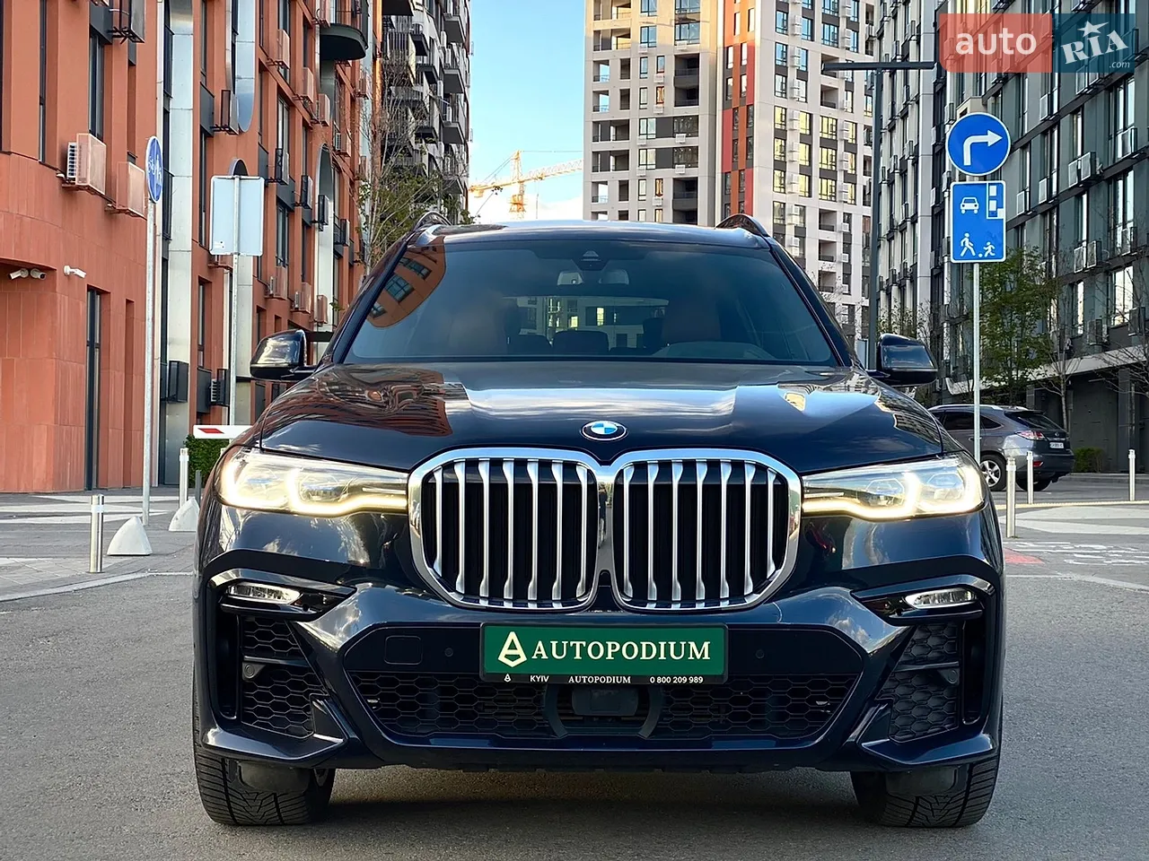 2021 BMW X7 - мініатюра 11