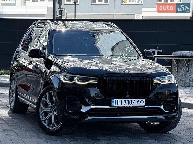 Внедорожник / Кроссовер BMW X7 2021 в Одессе