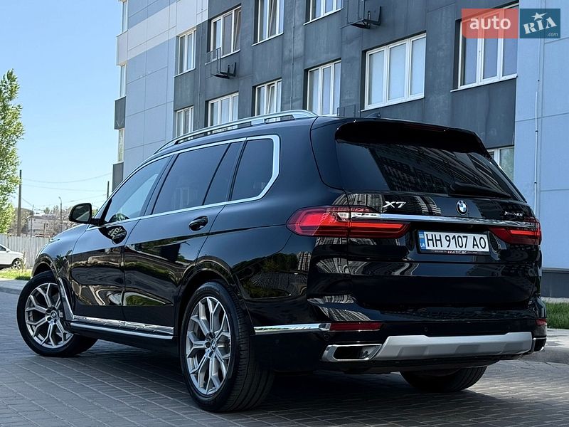 Внедорожник / Кроссовер BMW X7 2021 в Одессе