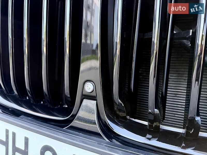 Внедорожник / Кроссовер BMW X7 2021 в Одессе