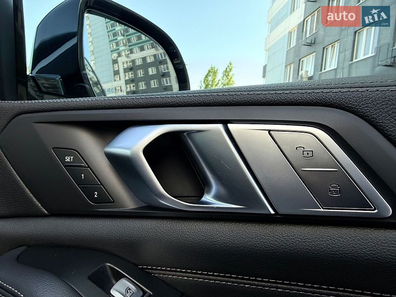 Внедорожник / Кроссовер BMW X7 2021 в Одессе
