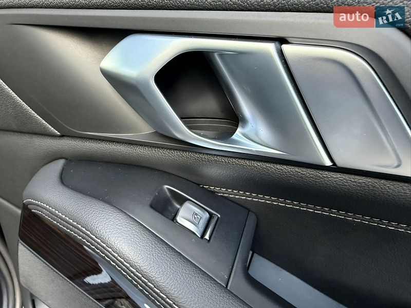 Внедорожник / Кроссовер BMW X7 2021 в Одессе