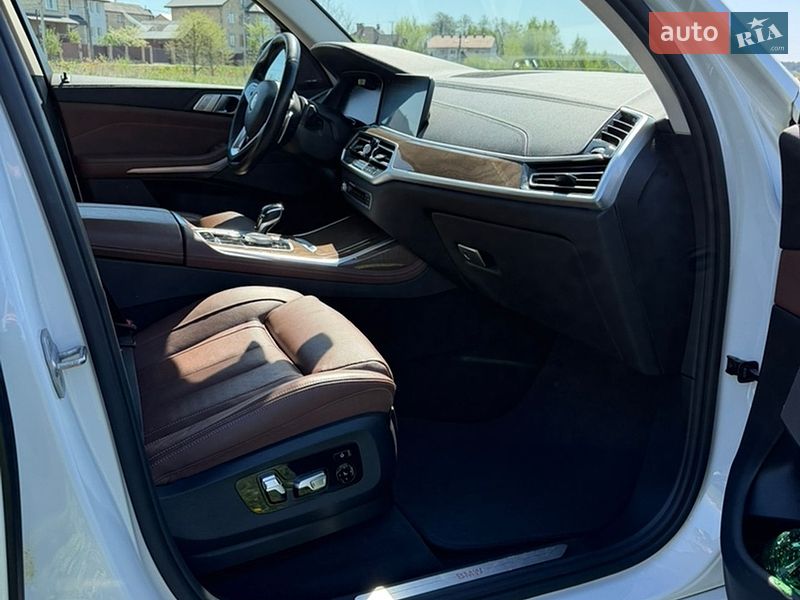 Внедорожник / Кроссовер BMW X7 2019 в Черкассах
