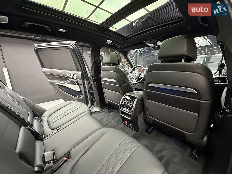Внедорожник / Кроссовер BMW X7 2023 в Киеве