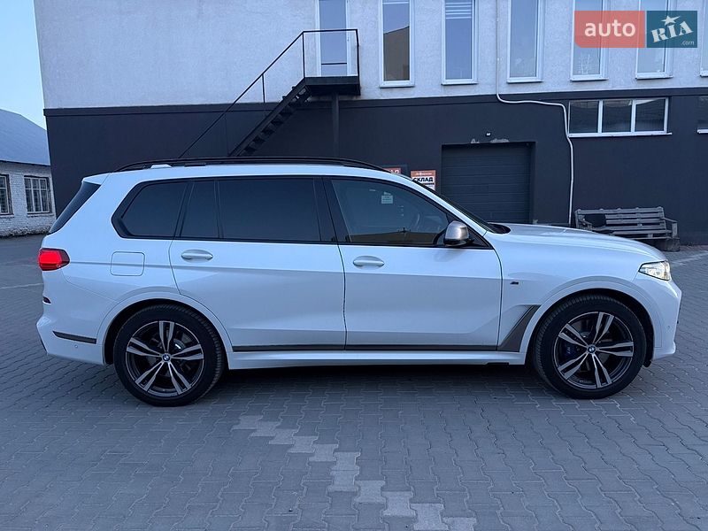 Внедорожник / Кроссовер BMW X7 2020 в Черновцах