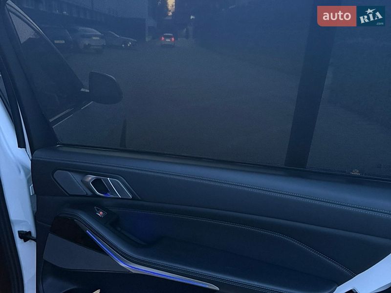 Внедорожник / Кроссовер BMW X7 2020 в Черновцах