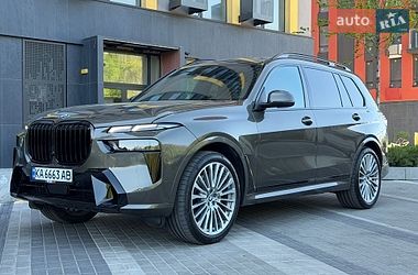 Внедорожник / Кроссовер BMW X7 2024 в Киеве
