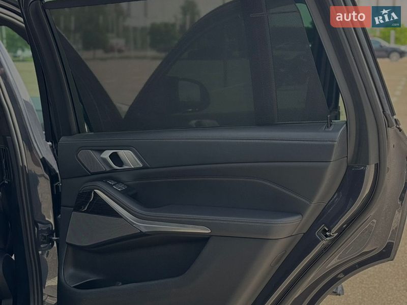 Внедорожник / Кроссовер BMW X7 2019 в Киеве