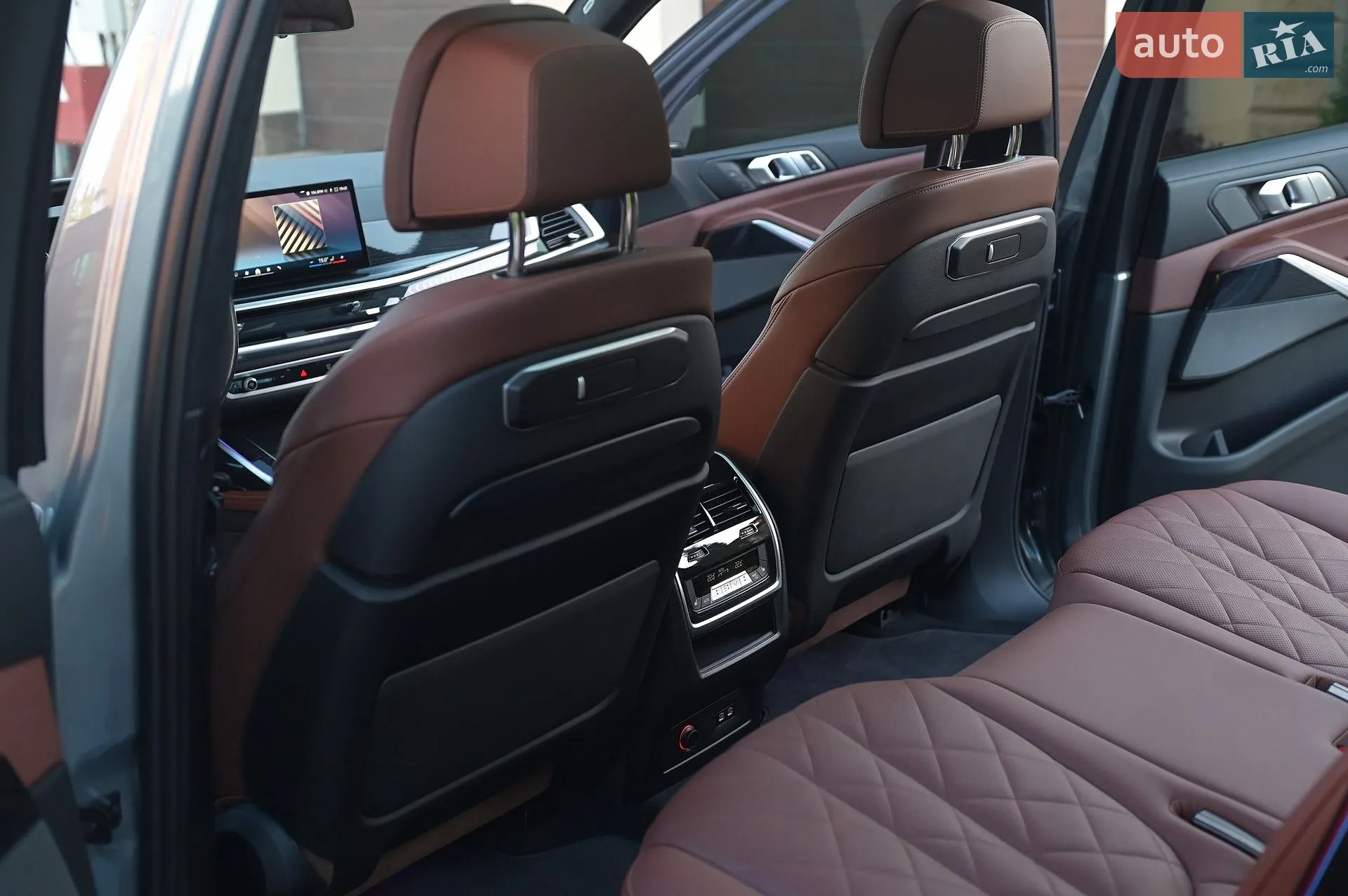 2023 BMW X7 - мініатюра 69