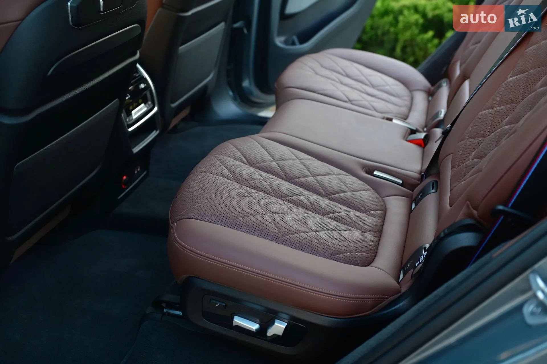 2023 BMW X7 - мініатюра 73