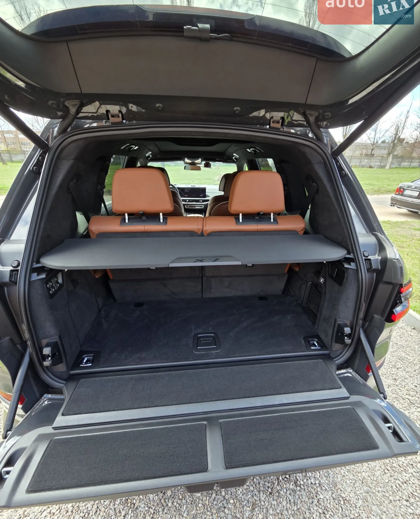 2023 BMW X7 - мініатюра 8
