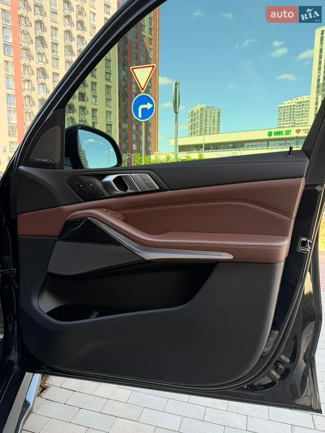2020 BMW X7 - мініатюра 13