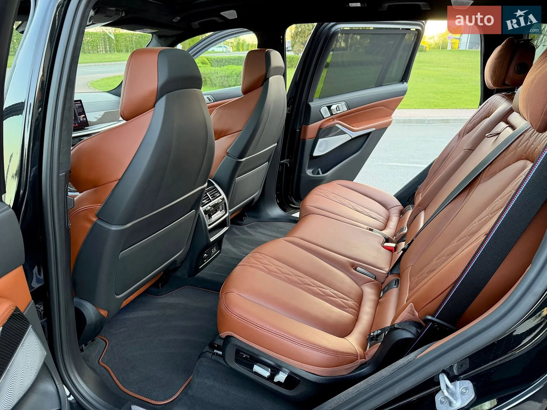 2023 BMW X7 - мініатюра 53