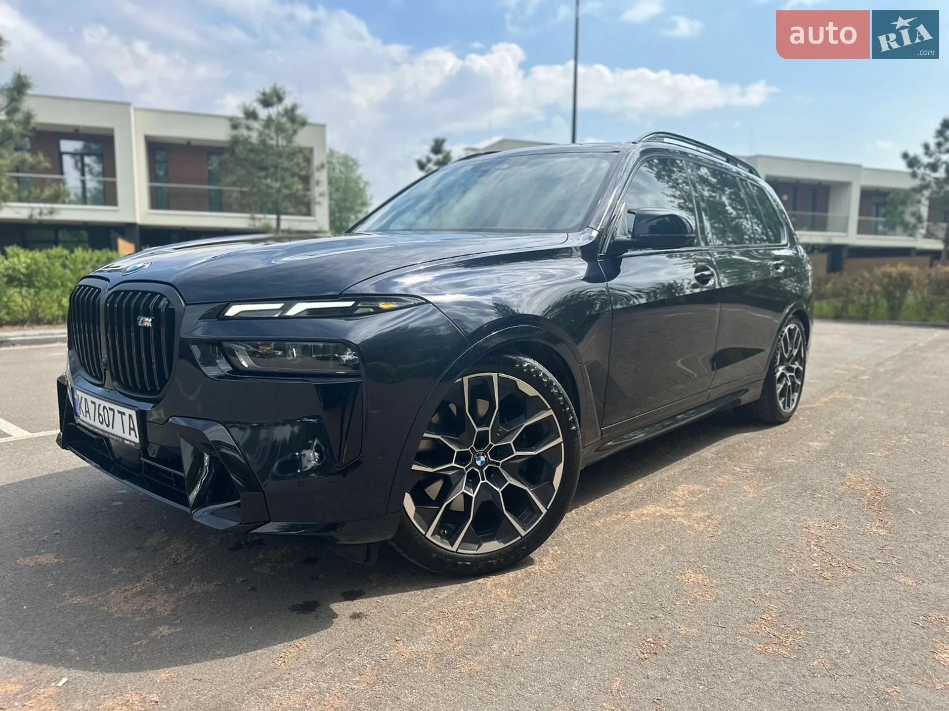 2022 BMW X7 - фото 1