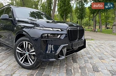 Внедорожник / Кроссовер BMW X7 2023 в Киеве